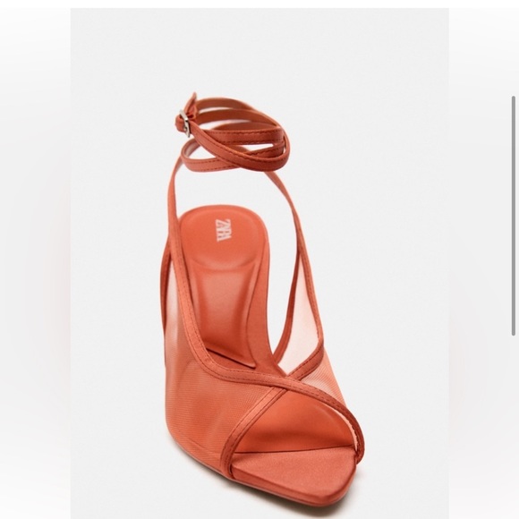 ✨SALE✨ ZARA MESH HEELED SANDALS✨SALE✨ - Picture 4 of 11